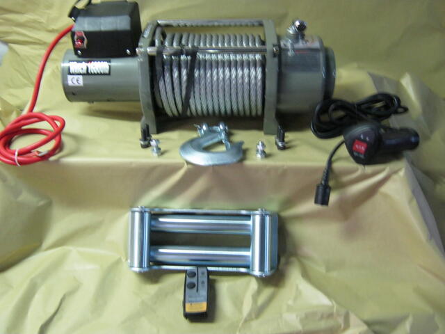 Winch Trui Lier 12V 7600 KG 