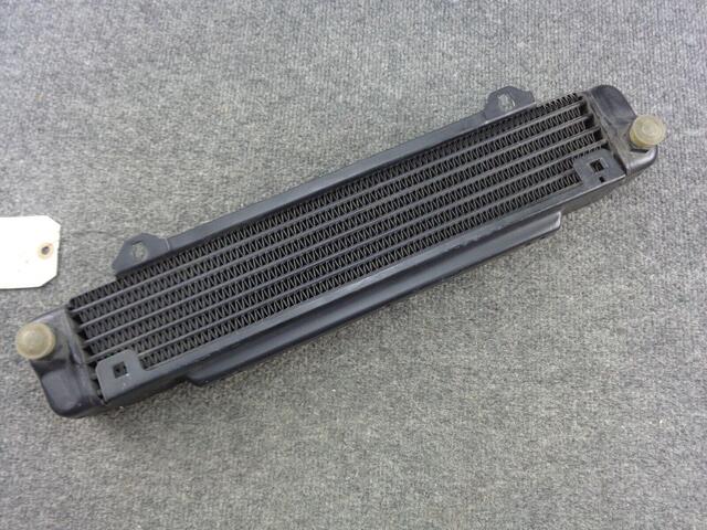 Oliekoeler radiator