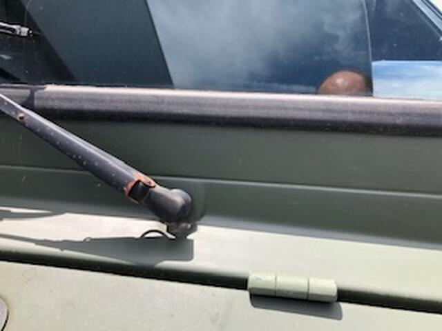 Ijzer reparatie buitenkant raam/ruit 