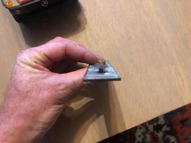 230 G  embleem Aluminium