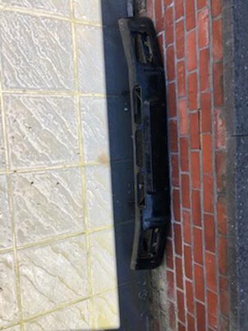 Standard W463 front bumper without catchpit and without intercooler